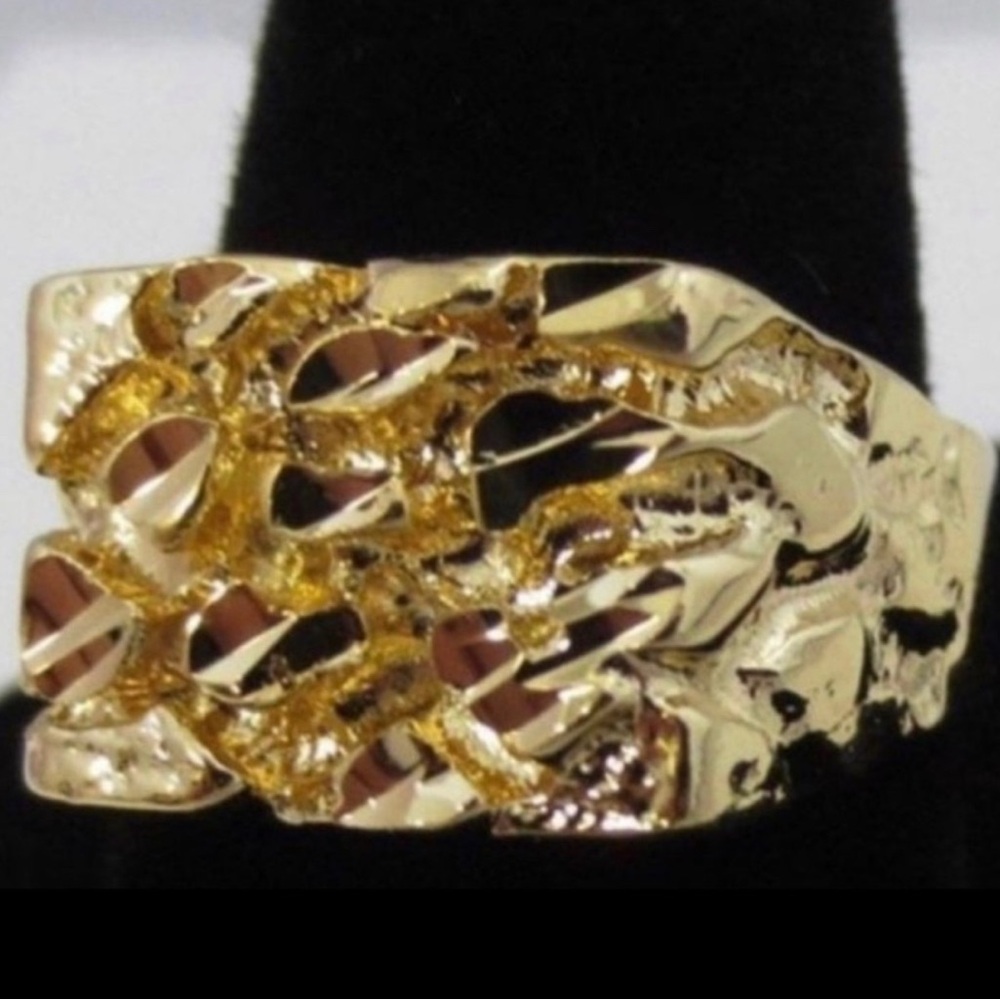 Gold nugget ring